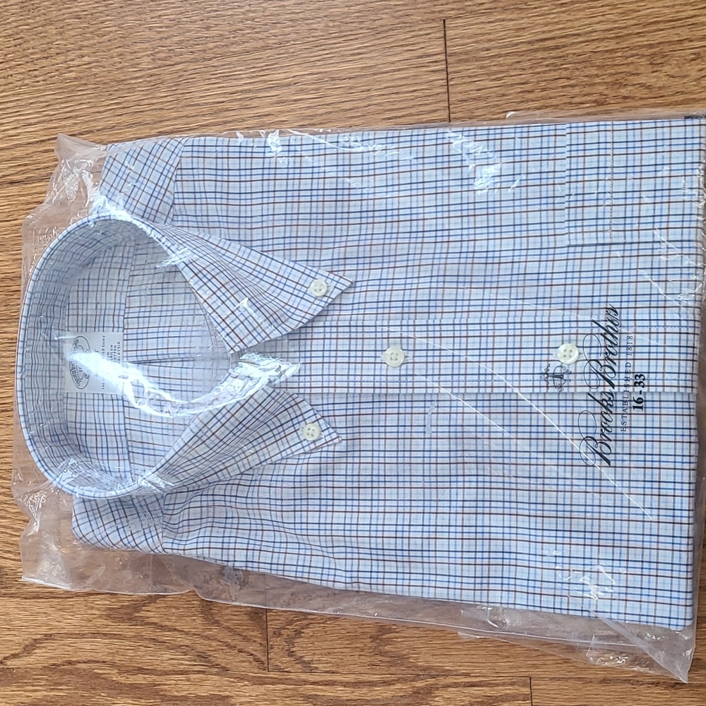 Brooks Brothers Regent men's dress shirt